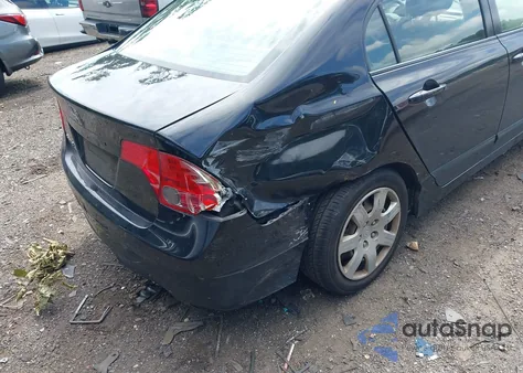 2008 Honda Civic Sdn Lx z USA, uszkodzony, nr VIN 2HGFA16518H343697